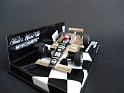 1:43 - Minichamps - Williams - FW07 - 1980 - Gold W/Black Stripes - Competition - 0